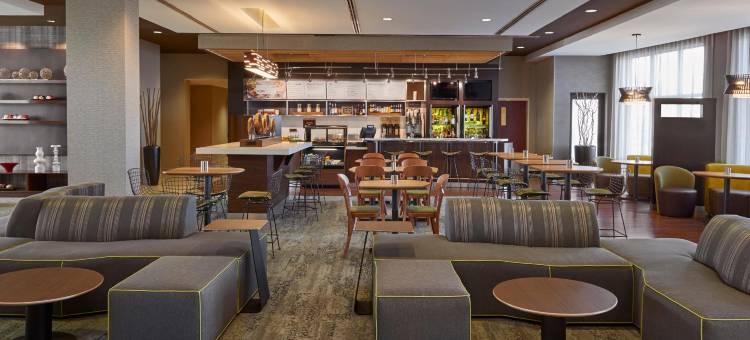 金斯顿401高速公路/Division街万怡酒店(Courtyard Kingston Highway 401/Division Street)图片