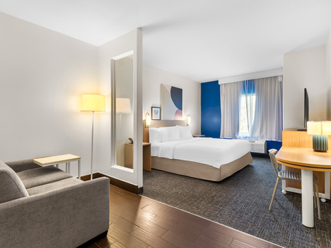 希尔顿帕尔兰德Spark