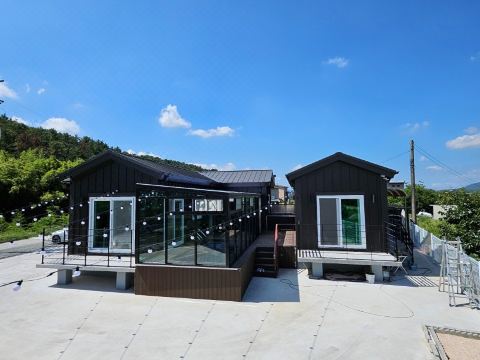 Gyeongju Mokshil Road Pool Villa Hotel Overview