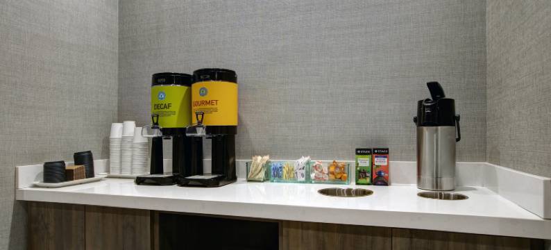 密尔沃基市区希尔顿惠庭套房酒店(Home2 Suites by Hilton Milwaukee Downtown)图片