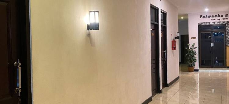 克唐古甘安格拉尼酒店(Anggraeni Hotel Ketanggungan)图片