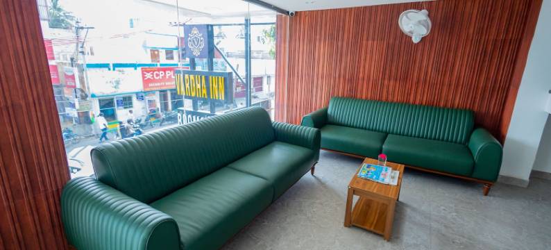 瓦尔达酒店(Hotel Vardha Inn)图片