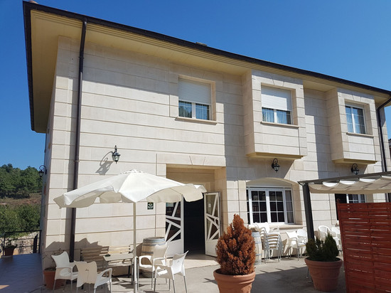 卡德雷查斯门乡村酒店