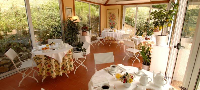 玛丽诺勒赫莱夏姆德波卡乡村民宿(Marignolle Relais & Charme - Residenza d'Epoca)图片