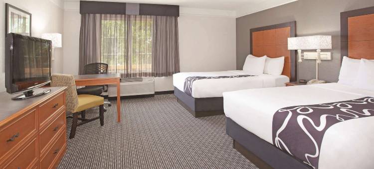 普韦布洛拉昆塔温德姆套房酒店(La Quinta Inn & Suites by Wyndham Pueblo)图片