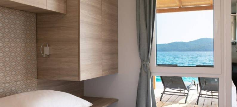 阿玛德里亚公园豪华海滩移动房屋(Amadria Park Deluxe Mobile Home)图片