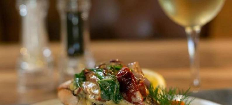 十字路口汽车旅馆(The Crossing Motel)图片