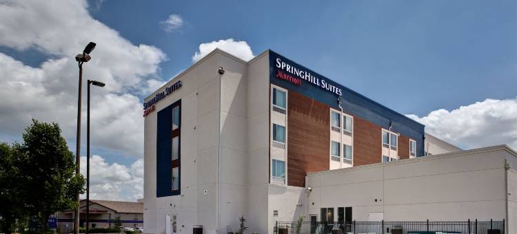 SpringHill Suites Wichita Airport图片