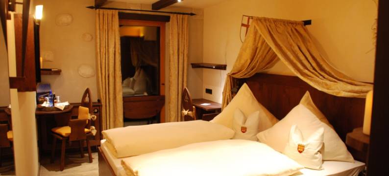 烟囱中世纪酒店(Mittelalterhotel-Gästehaus Rauchfang)图片