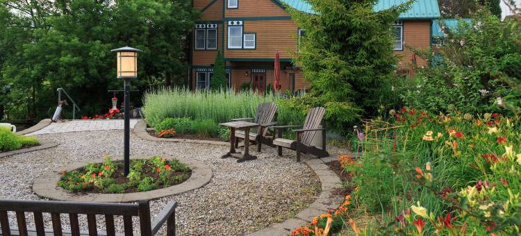 湖点旅馆(Lake Pointe Inn)图片