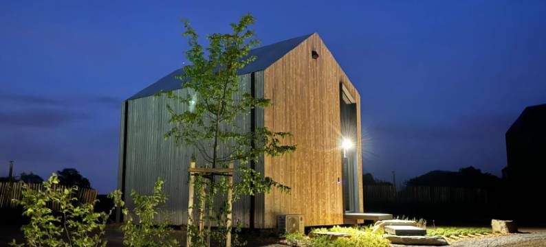 杜尔比附带热水浴缸和山谷景观的小屋(Lodge in Durbuy With Hot Tub & Valley Views)图片