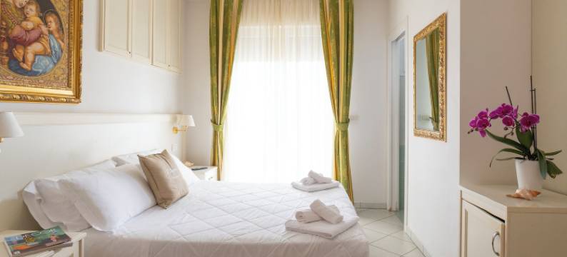 内格雷斯科酒店(Hotel Negresco)图片