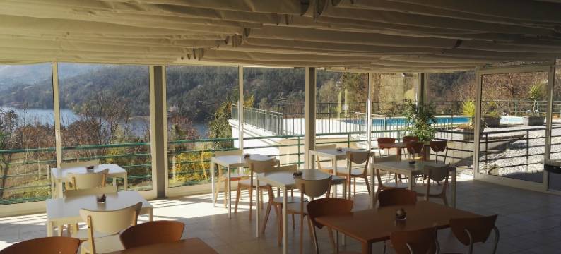 格雷斯拉戈亚阿苏尔酒店(Hotel Lagoa Azul do Geres)图片