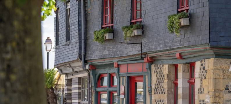 阿布森酒店(L'Absinthe Hotel)图片