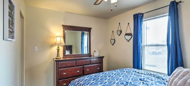 舒适的帮手家住宿，有围栏庭院，欢迎宠物(Cozy Helper Home w/ Fenced Yard, Pets Welcome)图片