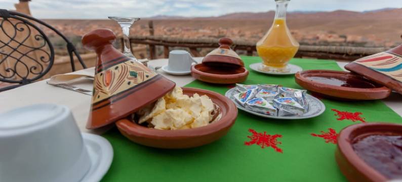 泰扎若因内古堡住宿加早餐旅馆(Kasbah Tizzarouine)图片