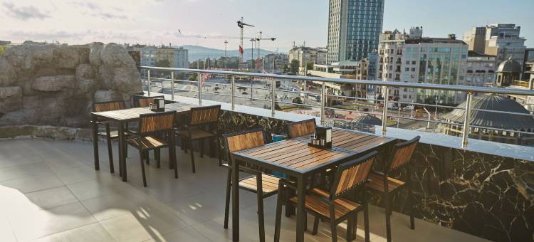 塔克西姆卡塔尔宫饭店(Kartal Palace Taksim Square FAMİLY Hotel)图片