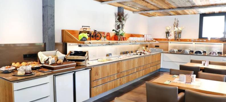 布尔格布罗尔施劳斯酒店(Schloss Hotel Burgbrohl)图片