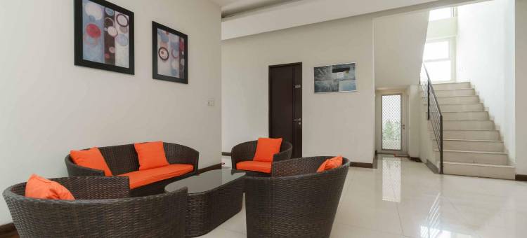 阿瓦隆卡拉瓦奇米特拉红门酒店(Avalon Karawaci Mitra RedDoorz)图片