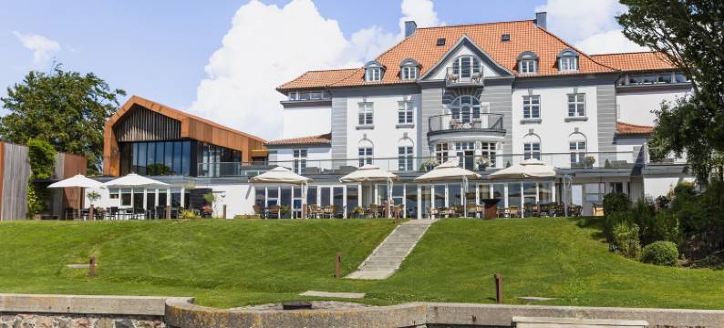 西克斯图斯希纳托会议酒店(Sixtus Sinatur Hotel & Konference)图片