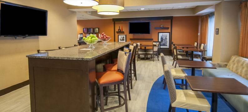 希尔顿欢朋酒店-梅塔里(Hampton Inn Metairie)图片