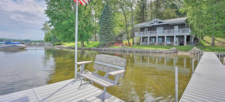 冷水家庭休闲处，配备船坞和烧烤架！(Coldwater Family Retreat with Boat Dock and Grill!)图片