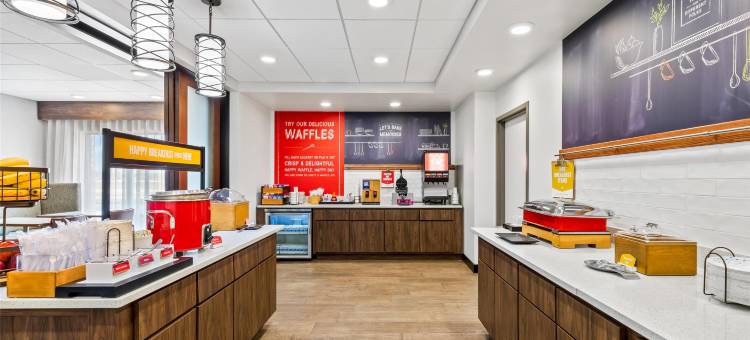 希尔顿欢朋套房酒店-丰迪拉克(Hampton Inn Fond du Lac, WI)图片