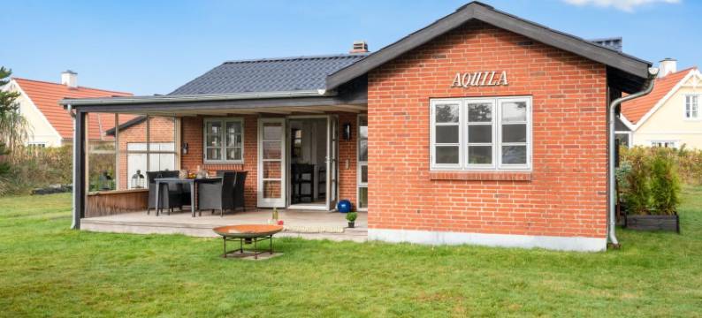 "Agni" - 800m from the Sea图片