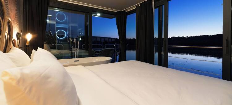 皇家驿站韦尔讷伊叙尔塞纳(L'Escale Royale Verneuil-sur-Seine)图片