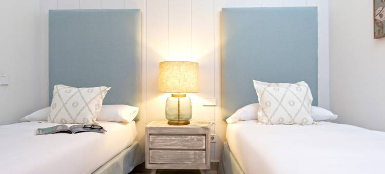 Exclusive apartment in estepona center. Infinity图片