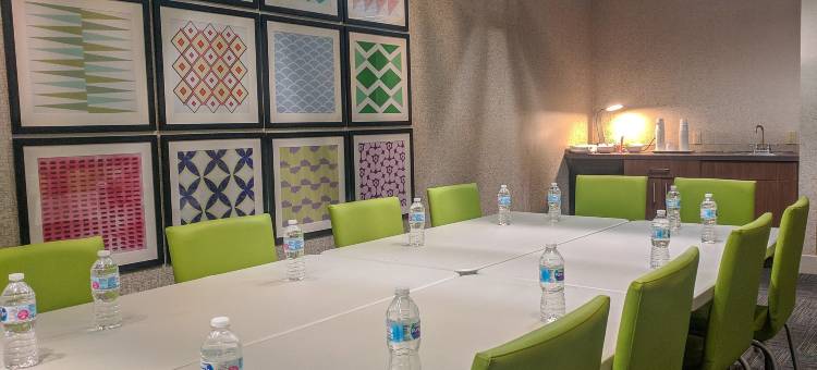 Holiday Inn Express 韦恩堡东(纽黑文)(Holiday Inn Express Fort Wayne-East (New Haven))图片