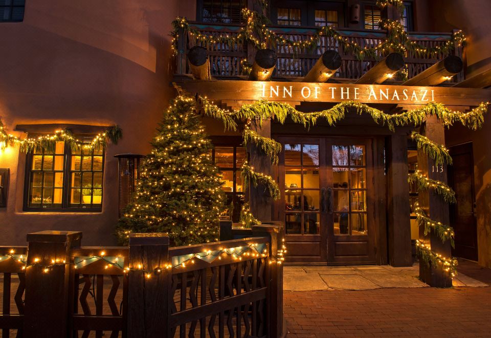 Rosewood Inn of the Anasazi Hotel Overview