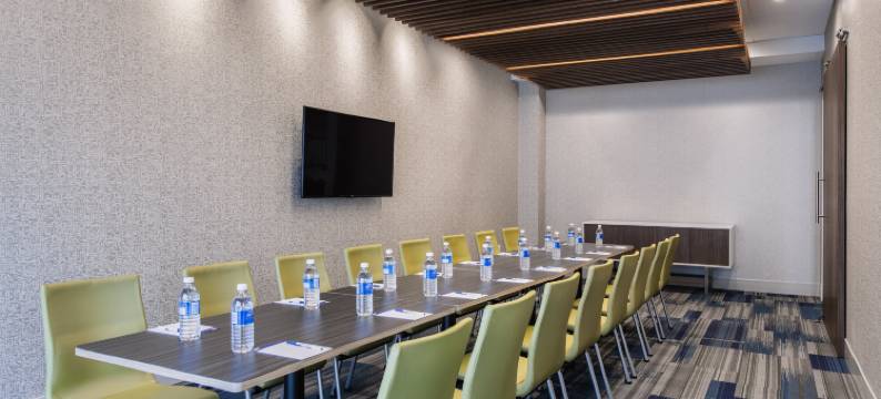 基洛纳-东智选假日酒店及套房(Holiday Inn Express & Suites KELOWNA - EAST by IHG)图片