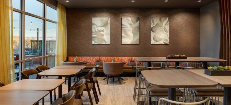 华盛顿圣乔治万豪SpringHill Suites酒店(SpringHill Suites St. George Washington)图片