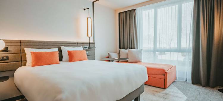 莱斯努瓦耶勒诺富特酒店(Novotel Lens Noyelles)图片