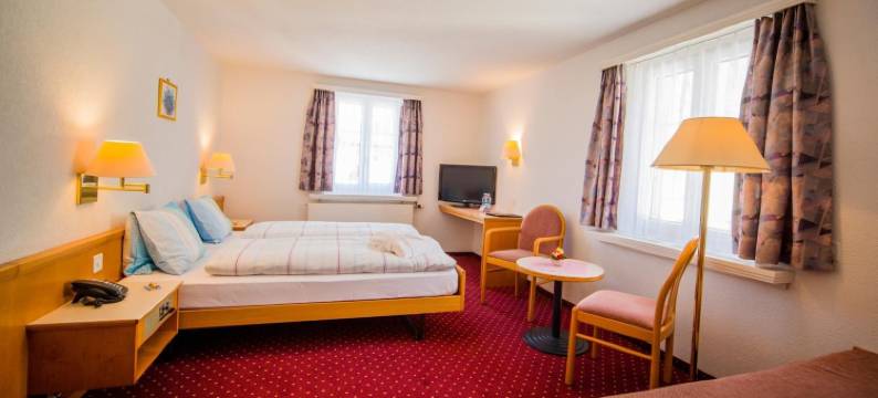 邦水法将温泉酒店(Hotel Heilquelle-Leukerbad-Therme)图片