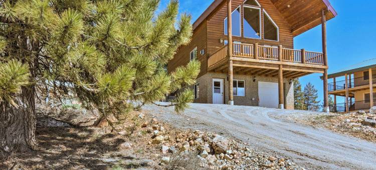 吹口哨的森林小屋：草地景观+燃气烧烤架!(Whistling Woods Cabin Meadow Views and Gas Grill!)图片