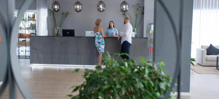 珊瑚套房水疗酒店-限成人(Coral Suites & Spa - Adults Only)图片