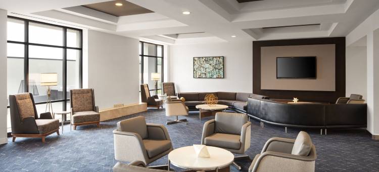 路易斯威尔机场万怡酒店(Courtyard Louisville Airport)图片
