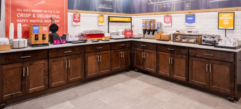 希尔顿欢朋酒店-科默斯(Hampton Inn Commerce)图片