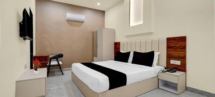 超豪华客房庆典酒店(Super Townhouse Subharti University Meerut Formerly Hotel Celebration)图片