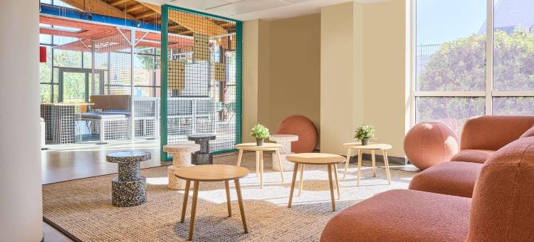宜必思快捷马德里阿尔卡拉-德-哈纳雷斯酒店(Ibis Budget Madrid Alcalá de Henares la Dehesa)图片