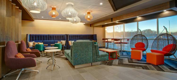 阿尔科诺克斯维尔机场希尔顿Tru酒店(Tru by Hilton Alcoa Knoxville Airport)图片