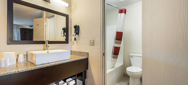 安德森红顶酒店(Red Roof Inn Anderson, IN)图片