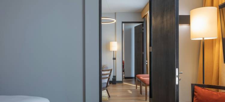 德拜恩斯圣地亚哥酒店(Debaines Hotel Santiago)图片