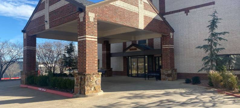 埃德蒙贝斯特韦斯特SureStay Plus酒店(SureStay Plus Hotel by Best Western Edmond)图片