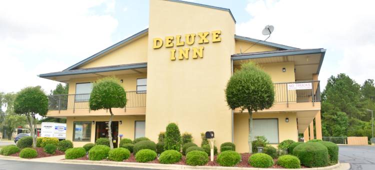 费耶特维尔华丽酒店(Deluxe Inn - Fayetteville I-95)图片