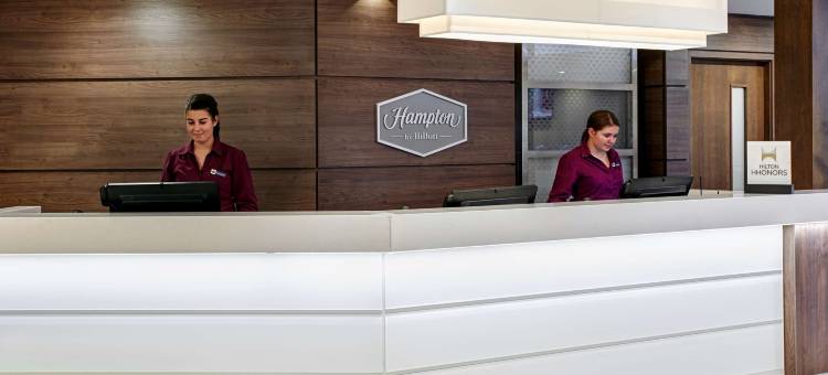 希尔顿欢朋布里斯托尔城中心酒店(Hampton by Hilton Bristol City Centre)图片