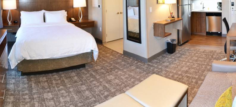 红鹿北Staybridge套房酒店(Staybridge Suites Red Deer North by IHG)图片