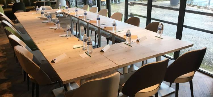 克里佩瓦卢伊斯基里亚德酒店(Kyriad Crepy EN Valois)图片